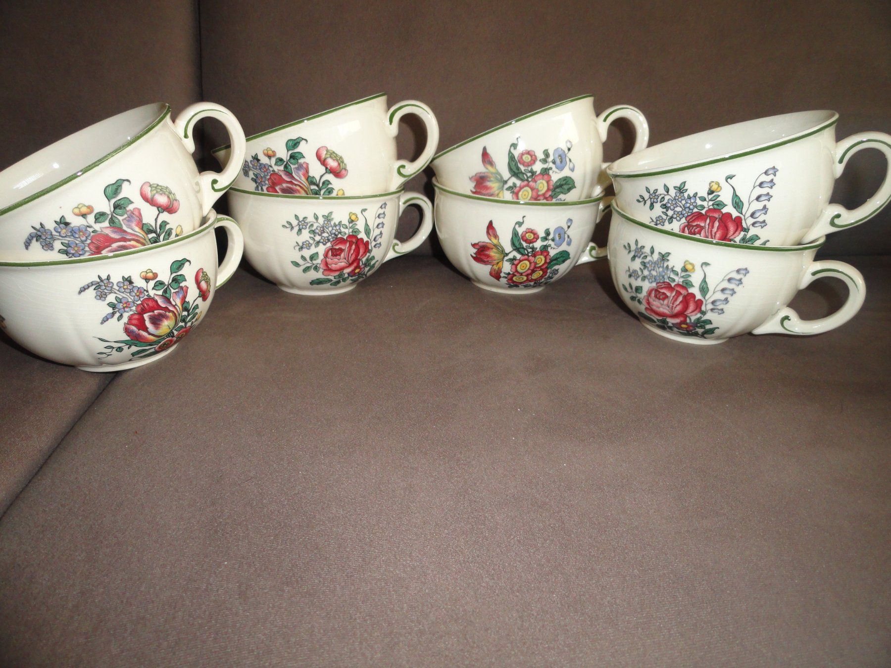 Villeroy & Boch Set di piatti: VILLEROY&BOCH 16 TEILIG SERVICE *** – Usato da Uetendorf venduto da bibibop