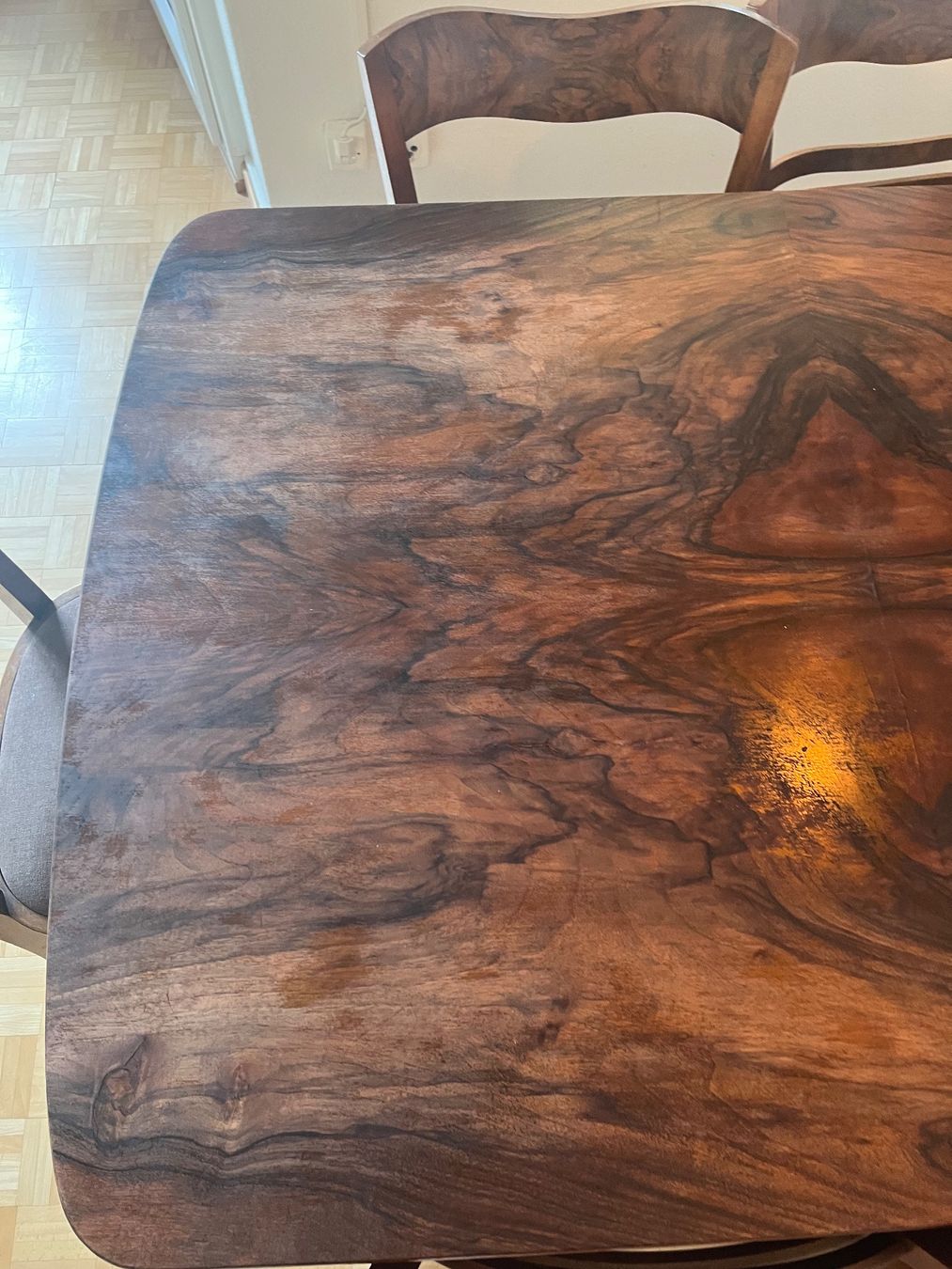Set di tavolo e panche: Vintage Holztisch mit 6 Stühlen – Usato da Zürich venduto da jalexandra6 6