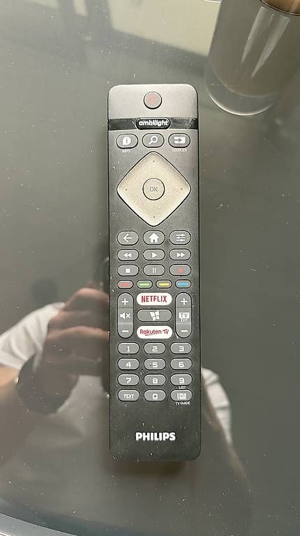 Fernseher: Philips Ambilight 64 Zoll – Gebraucht aus St. Margrethen SG von rob_yyd7 1