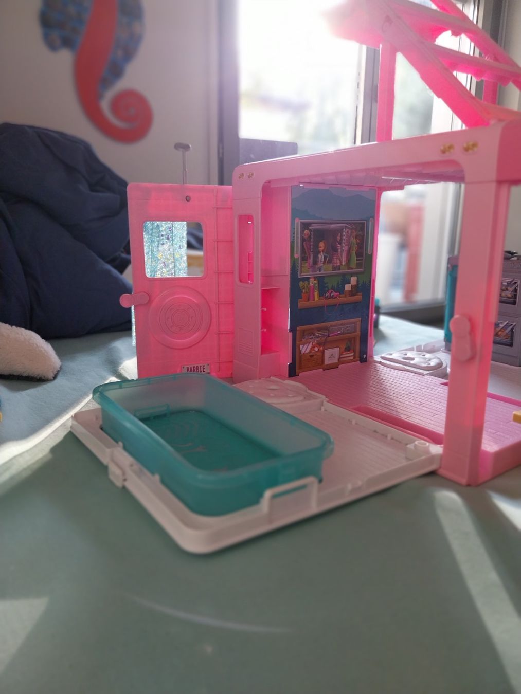Barbie Case e mobili per bambole: Barbie 3-in-1 Super Abenteuer-Camper – Usato da Bern venduto da Epaddelw 2