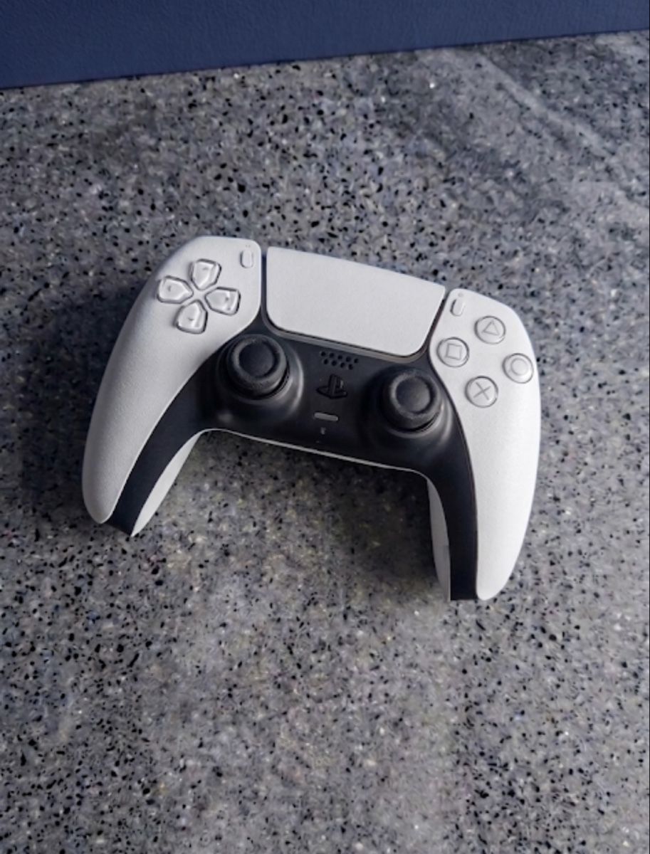 Sony Console: PlayStation 5 Pro mit Restgarantie – Usato da Wohlen AG venduto da Neunfranken 1
