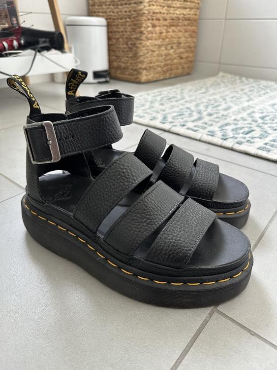 dr martens plateau white