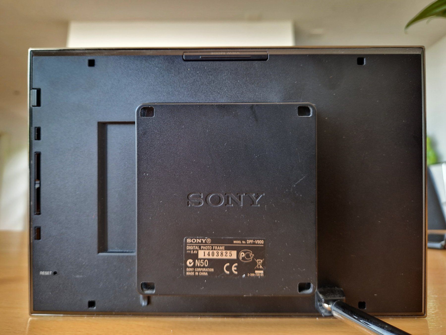 Cornici: Sony digitaler Fotorahmen DPF-V900 – Usato da Remetschwil venduto da Kabure 1
