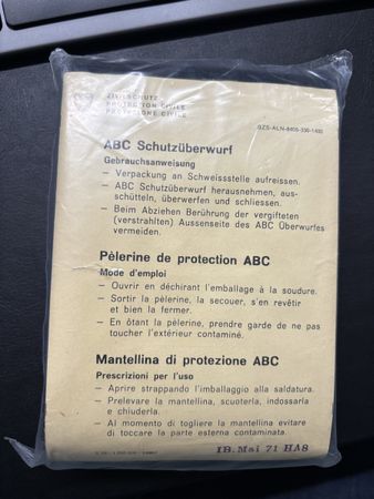 Pèlerine de protection neuve, collector 1971, jamais utilise