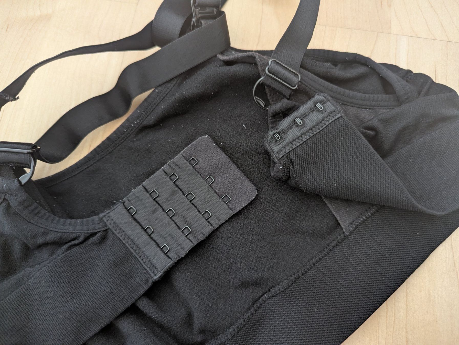 Altra biancheria intima: Still BHs, schwarz und beige, Grösse 90C – Usato da Uster venduto da petches 2