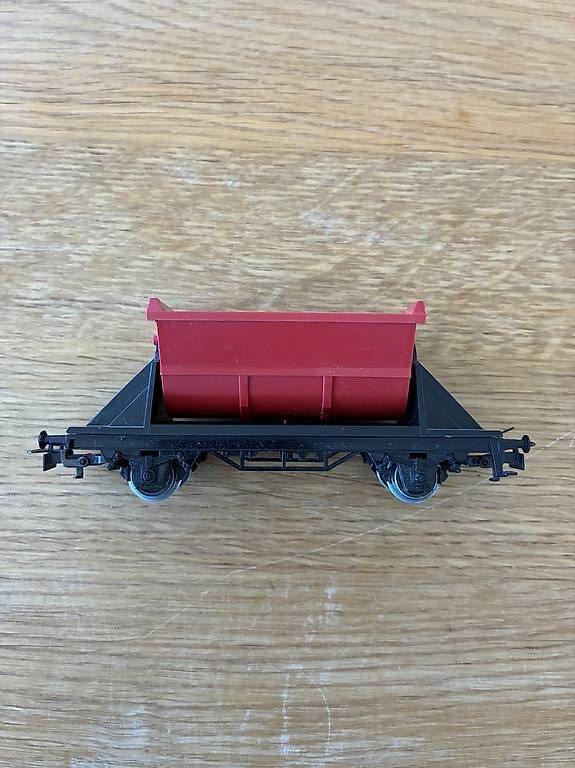 Modellini di ferrovie: Märklin H0 Güterwagen – Usato da Rapperswil SG venduto da viv_sz77 2