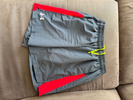 Under Armour athletic shorts GREY AND RED SIZE S