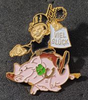 GG363 - Pin Schwein Kaminfeger Viel Glück  Nr. 213