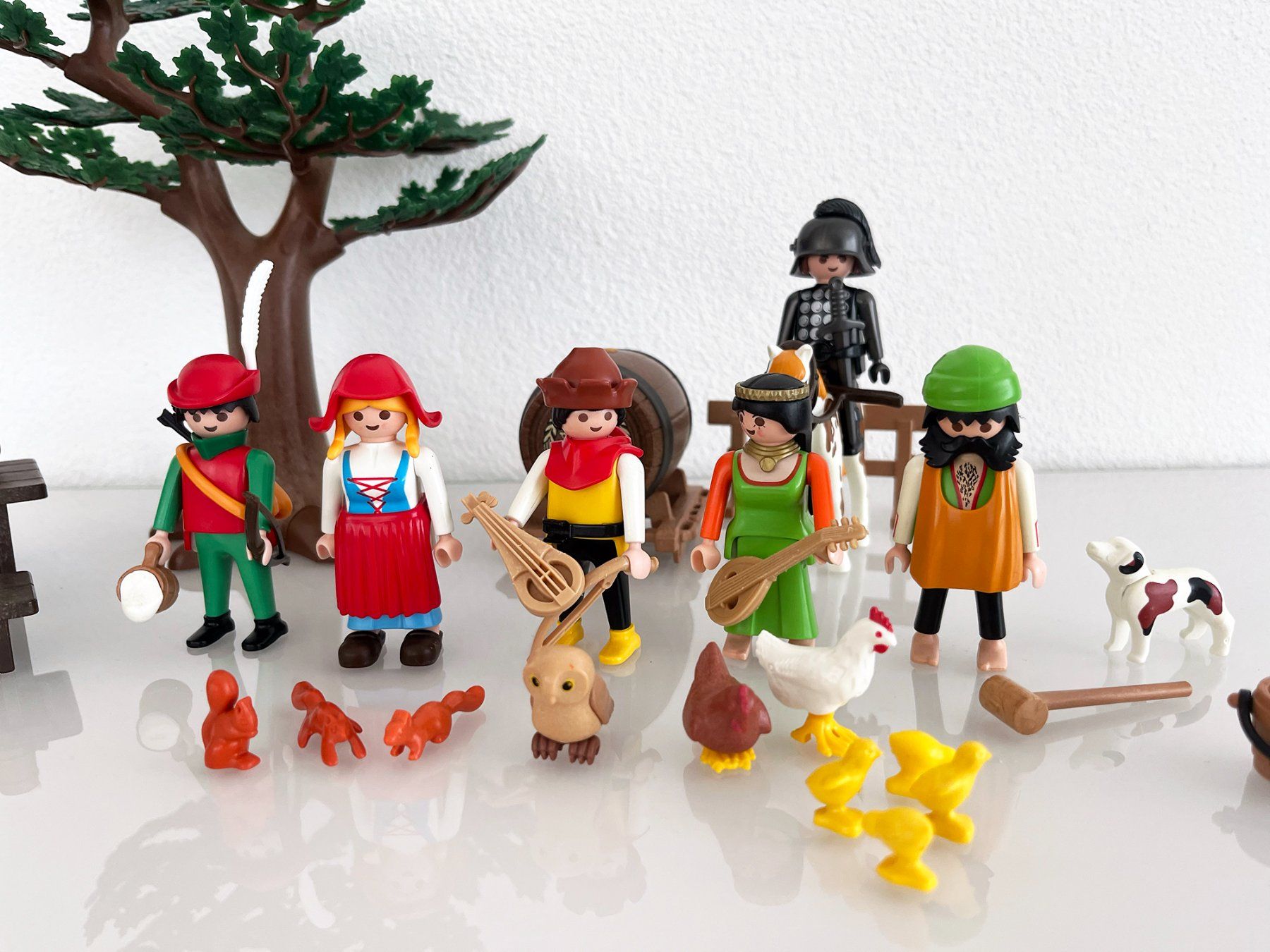 Playmobil Giocattoli: Playmobil Medieval Outlaws Feast Sets – Usato da Lausanne venduto da BeyondStories 5