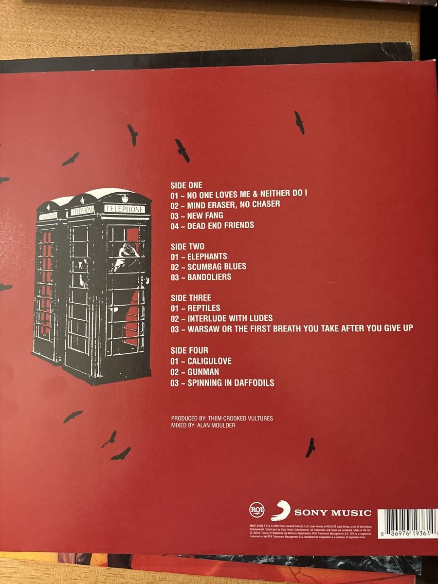 Schallplatten: Them Crooked Vultures – Neu (gemäss Beschreibung) aus Uttwil von  3