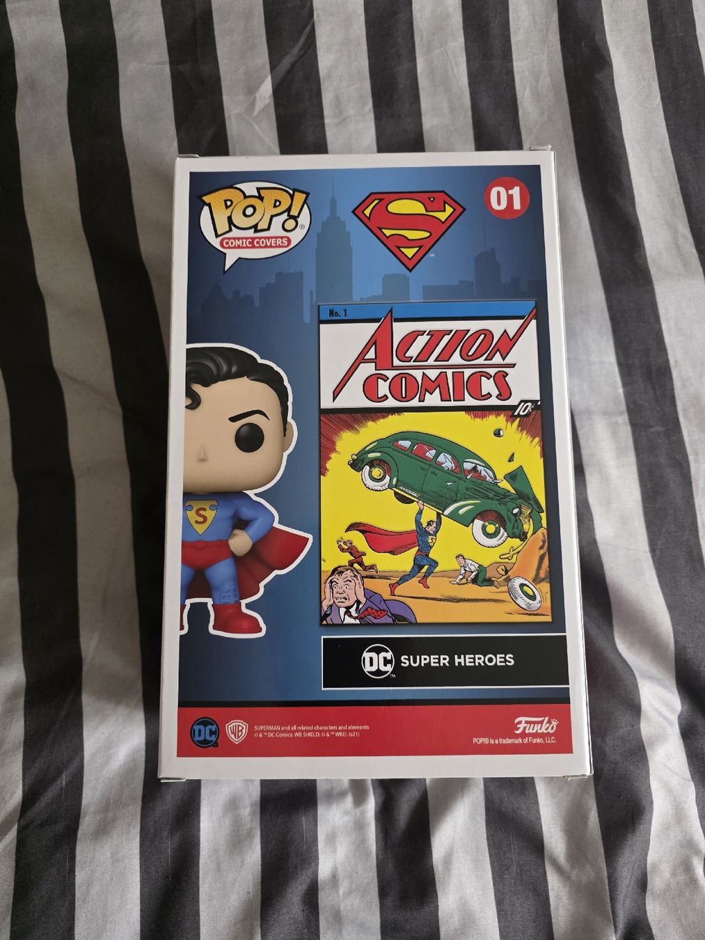 Funko Statuette: Funko Pop Superman Comic Cover – Nuovo (secondo la descrizione) da Zürich venduto da Sams_FunkoandComics_ 2