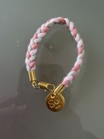 Bracelet tressé Soi Paris – tissu rose et blanc détails or