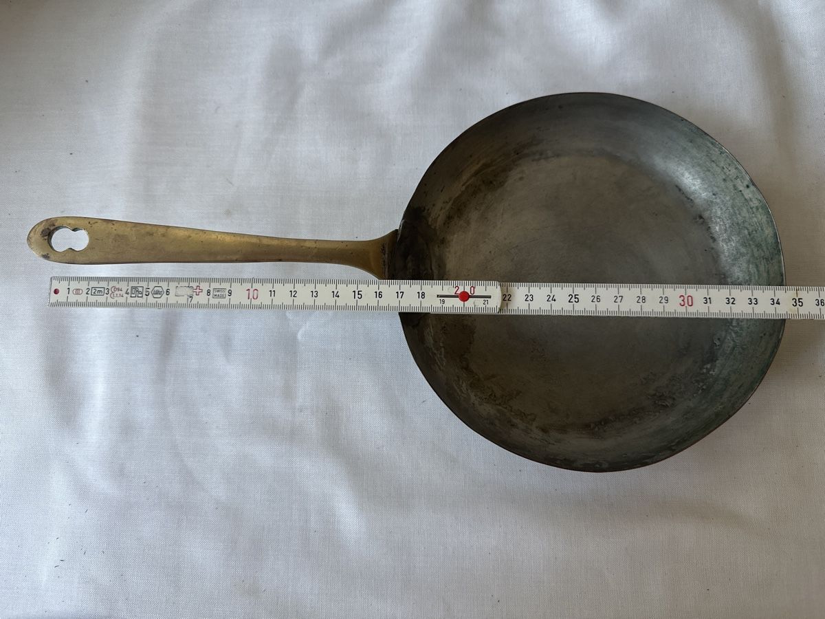 Padelle: Kupferpfanne mit Messinggriff 18cm Durchmesser Vintage – Usato da Zürich venduto da Chaeffeler 4