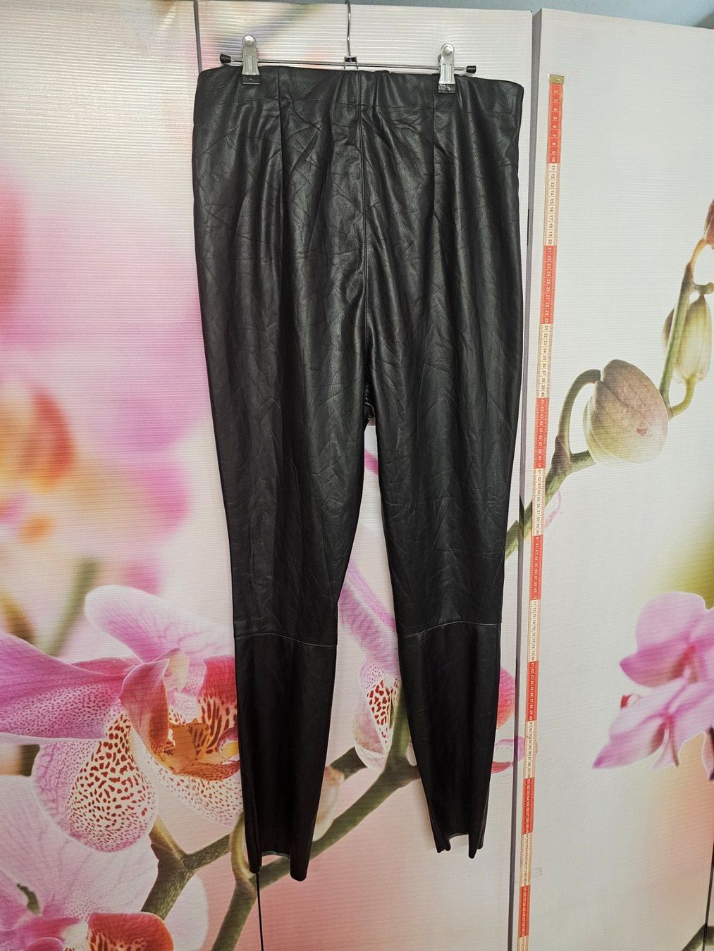 Leggings: Schwangerschaftshose Gr. L / H&M Lederdesign – Neu (gemäss Beschreibung) aus Vaduz von pilot1001 1
