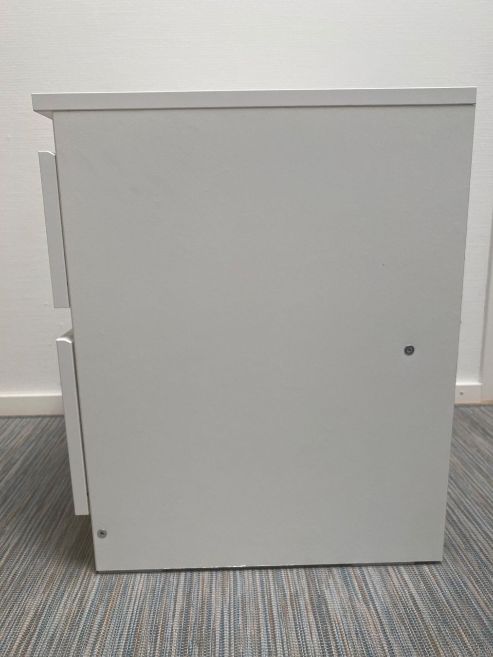 Ikea Tables de nuit: Ikea Nachttisch weiss – D'occasion à Rheinfelden par Piotr73 3