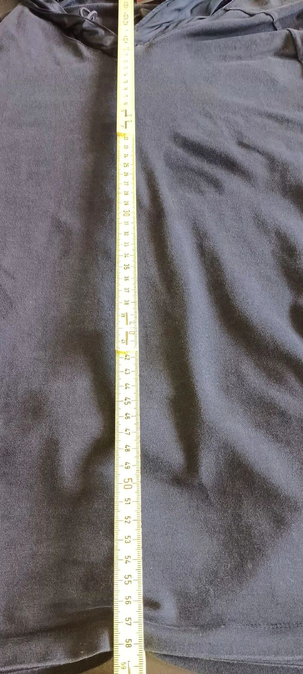 T-shirt: prada tee shirt avec capuche nylon – Usato da noville venduto da fardusa 5