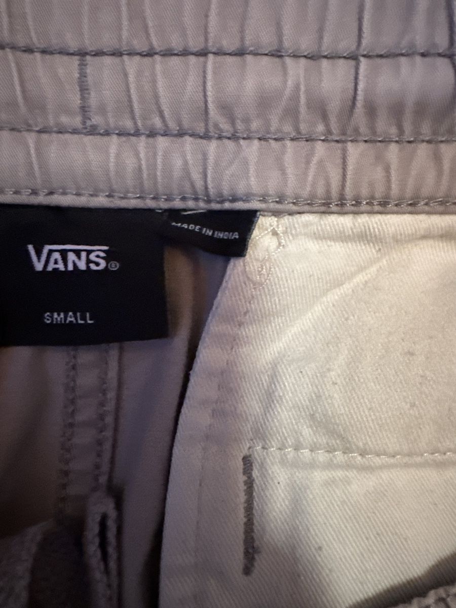 Vans Hosen: Vans Kurze Hosen beige Gr. S – Gebraucht aus Heiden von fam_797q 2