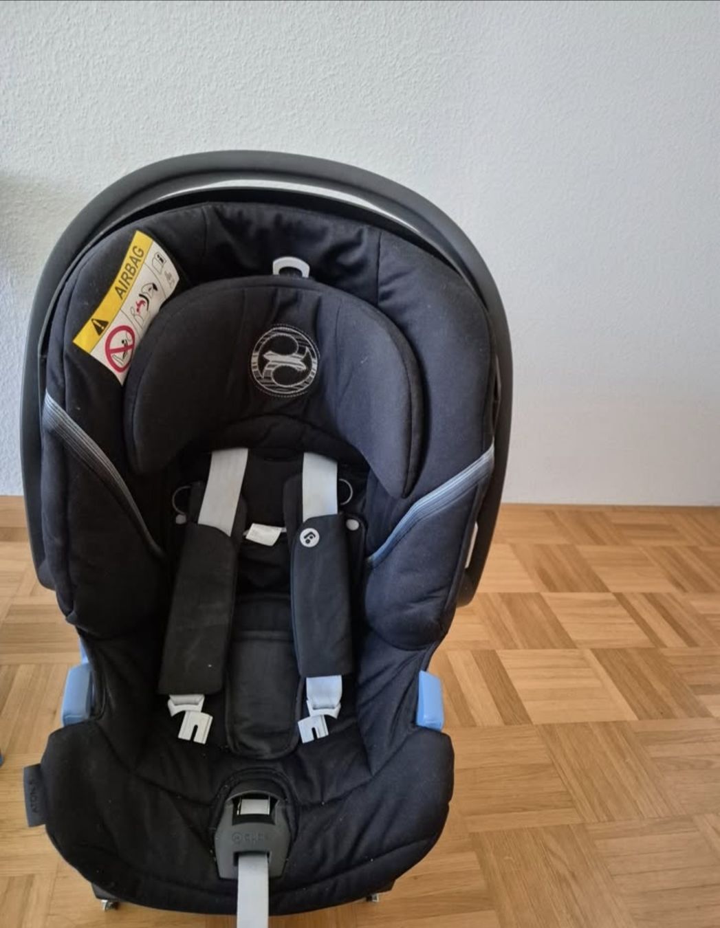 Cybex Auto-Kindersitze: Cybex Aton 5 mit Isofix-Basis (Set) Autositz – Gebraucht aus Basel von vic_5nm6