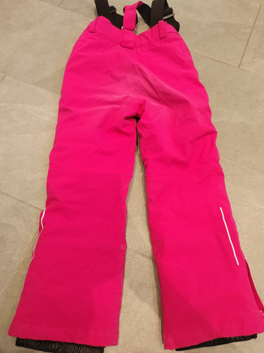 Trevolution Pantaloni: Mädchen Skihose Trevolution Grösse 128 – Usato da Neftenbach venduto da TheKringel 1