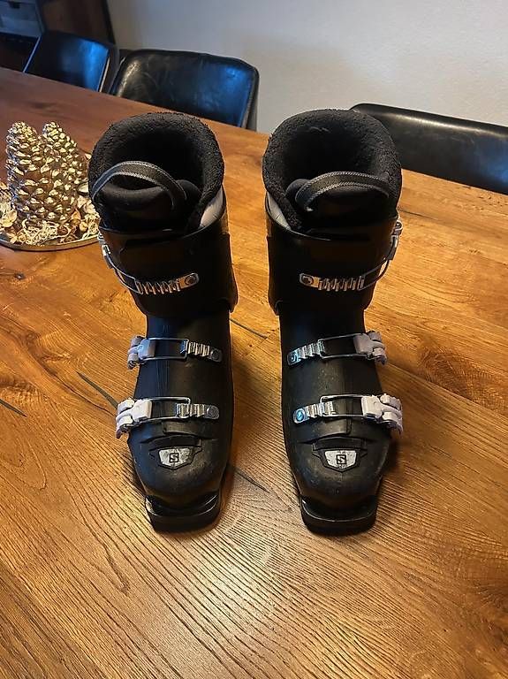 Salomon Scarpe da uomo: Skischuh Salomon Grösse 39 – Usato da Zuzwil SG venduto da Campino1 1