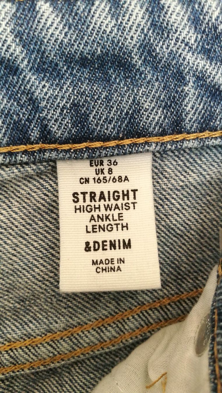 H&M Jeans: Jeans Staright High Waste Ankle length – Gebraucht aus Martigny von Lea_lucci 2