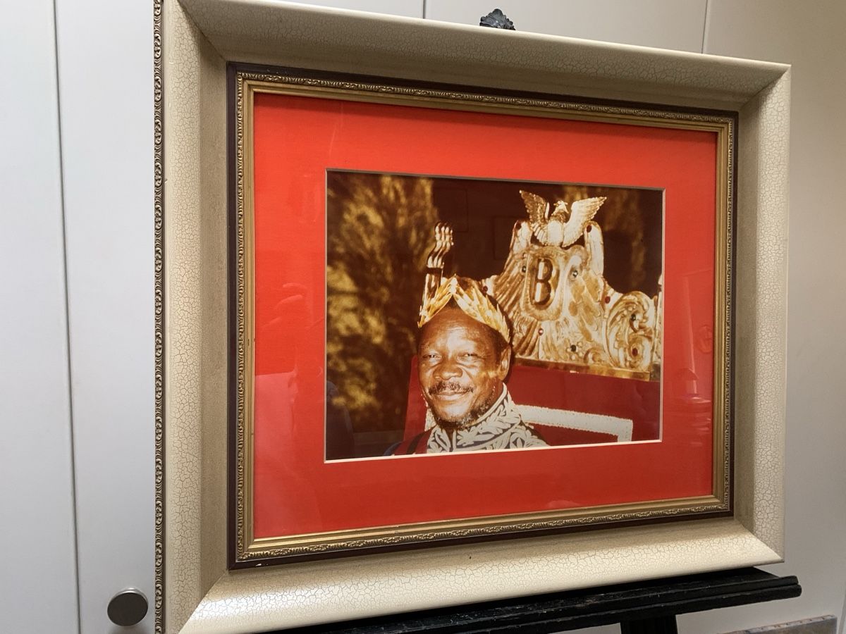 Foto & Immagini: Kaiser Bokassa Foto – Usato da Wolfhalden venduto da SecondAntique