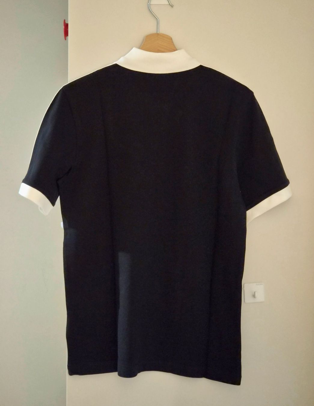 Adidas Polo-Shirts: Schwarzes Adidas Polo-Shirt – Neu und originalverpackt aus Zürich von New_username 2