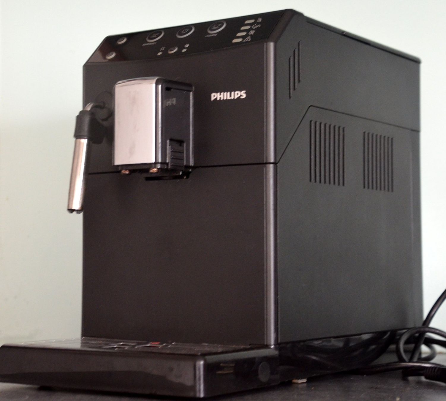 De'Longhi Macchine per caffè & Macchine per espresso: Kaffeemaschine Philips HD8821 machine à café – Usato da Collonges venduto da arashee