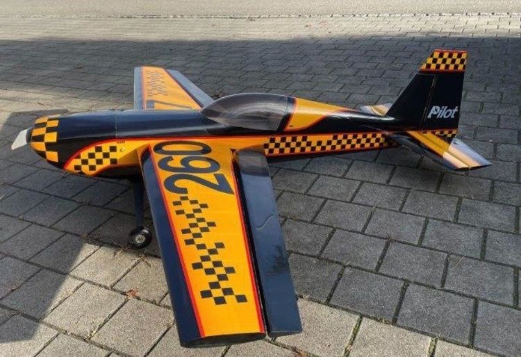 Pilot-RC Modellismo RC: Extra 260 von Pilot-RC 2.2m neuwertig – Nuovo (secondo la descrizione) da Selzach venduto da Saschalo 1