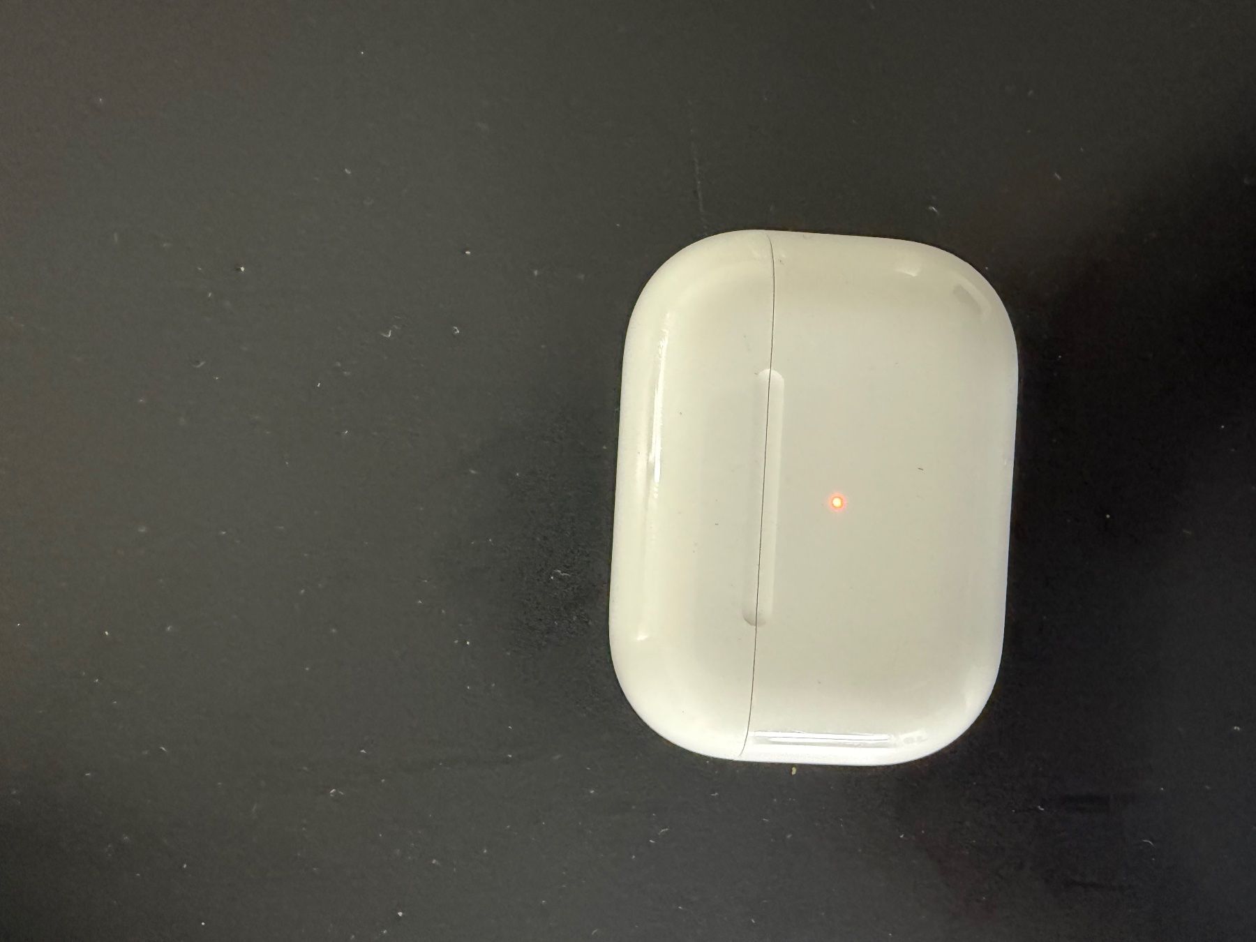 Apple Ladegerät: Apple AirPods Pro Ladecase weiss – Gebraucht aus St-Légier-Chiésaz von arn_bb59 2