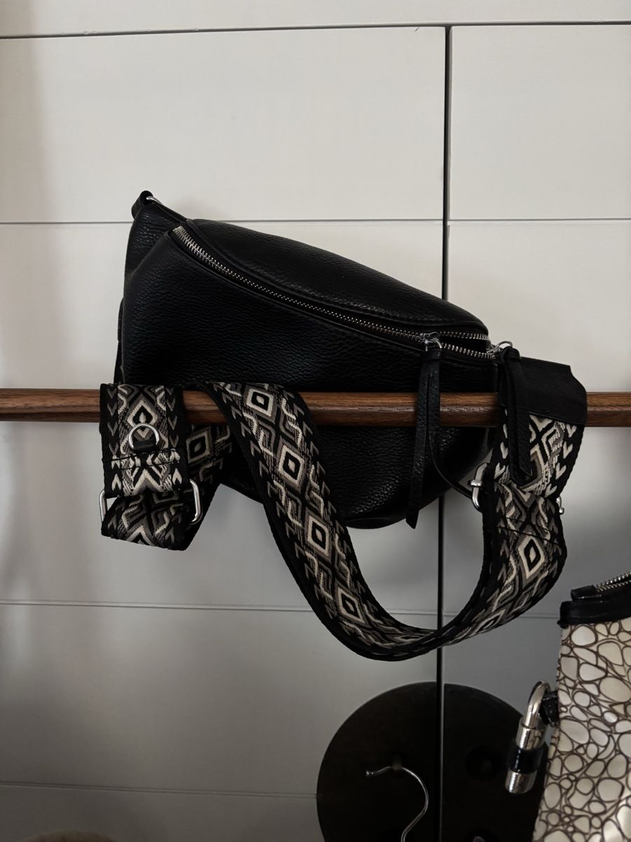 Sacs femmes: Handtaschen – D'occasion à Dietikon par lor_jyt8 2