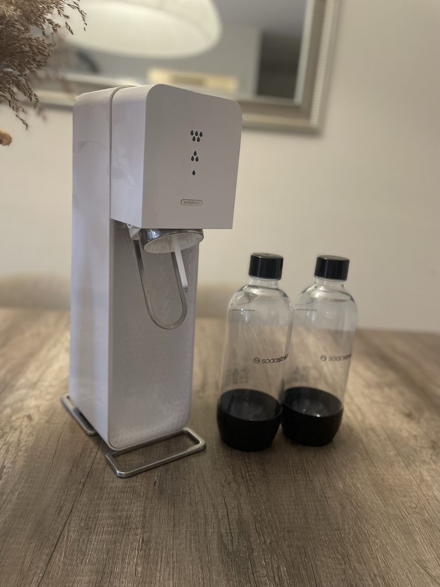 Sodastream Appareils de cuisine: SodaStream - Source Model - Includes 2 Bottles – D'occasion à Zürich par TheLillywhites 2