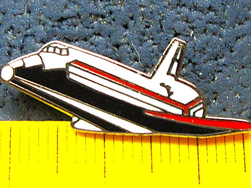 NASA Placchette & Badge: NASA SPACE SHUTTLE SCHMUCK-PIN ENAMEL MIT SECURITY-CLIP – Usato da Ettingen venduto da Hausi4711 1