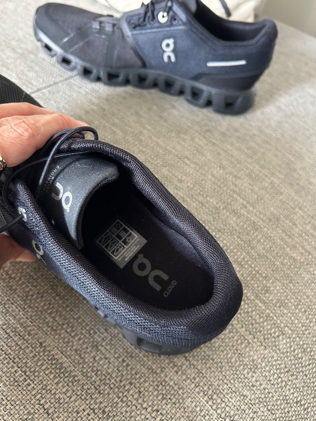 On Damenschuhe: On Cloud 5 Sneaker - Gr. 40.5 – Neu (gemäss Beschreibung) aus Illnau von Monkky 7