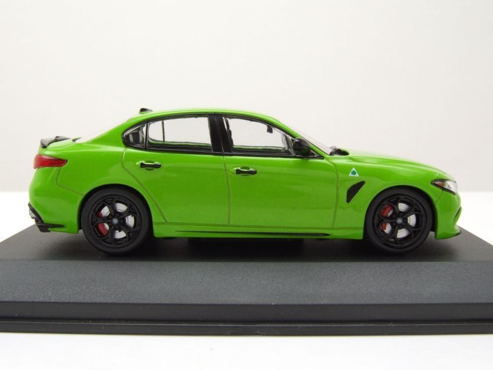 Alfa Romeo Modellautos: Alfa Romeo Giulia Quadrifoglio – Neu und originalverpackt aus Flawil von Imperiosud 5
