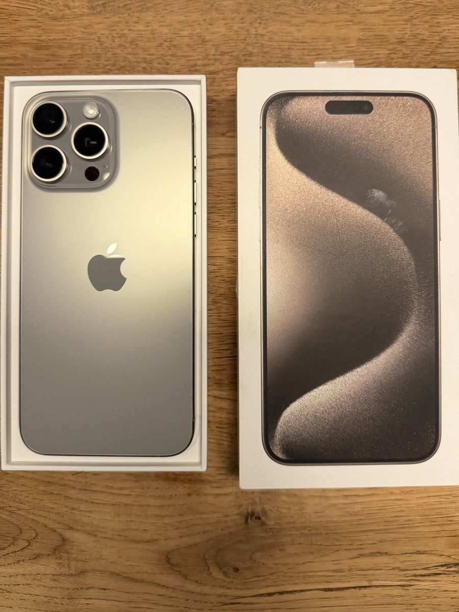 Apple Handys / Smartphones: Apple iPhone 15 Pro Max – Gebraucht aus Lyss von flow_wolf