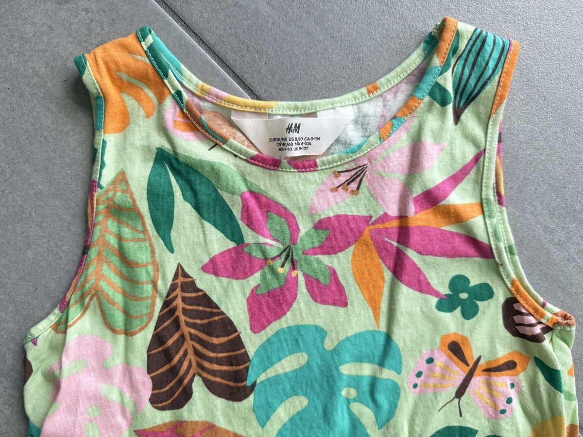 H&M Robes et jupes: Kleid Grösse 134/140 – D'occasion à Mägenwil par Bienchen8 1