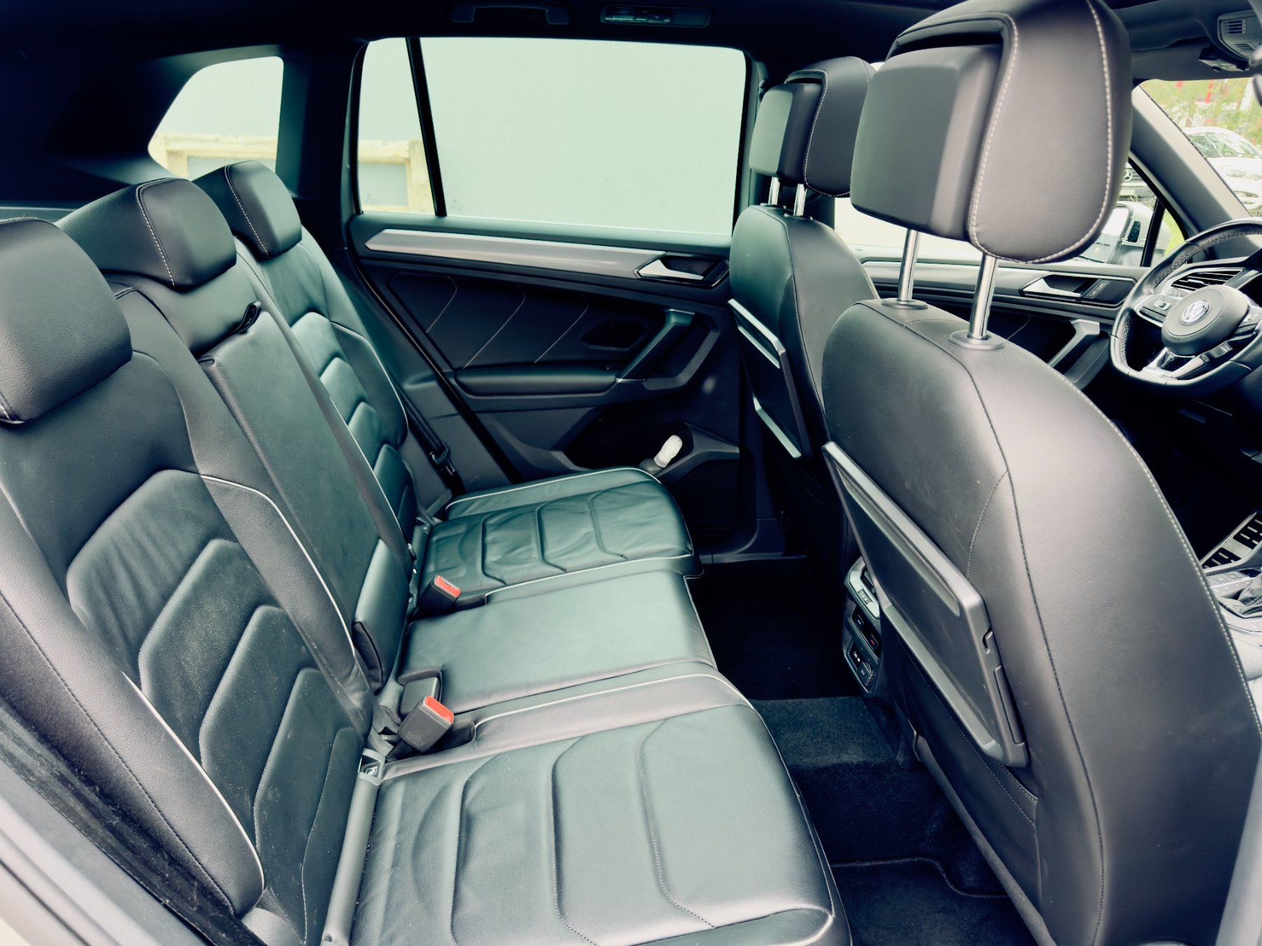 VW Automobili: VW Tiguan 2.OD 4M RL (MFK 11.06.26 und Service 22.06.26!!!) – Usato da Worblaufen venduto da dim_7hqx 8