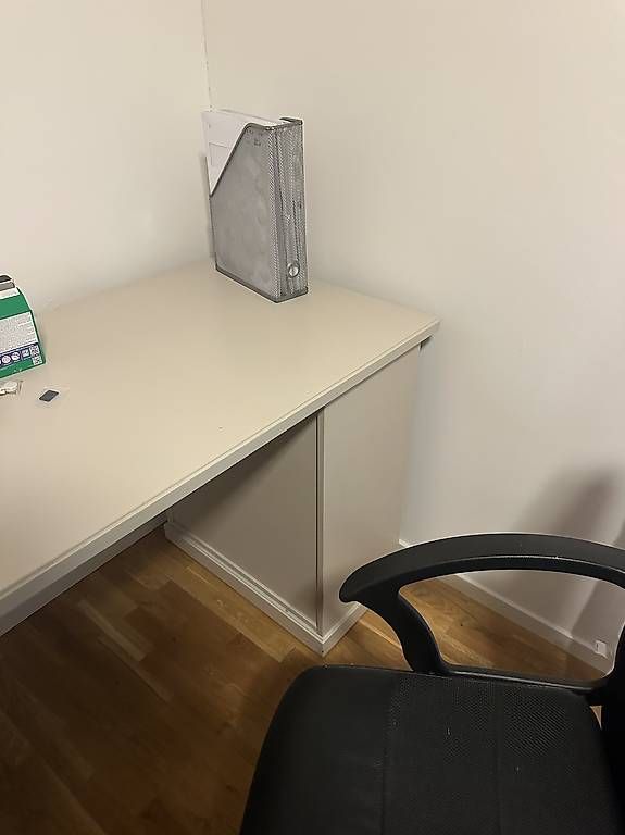 Bureaux: Bürotisch inkl. Bürostuhl – D'occasion à Zürich par Diellza_123 3