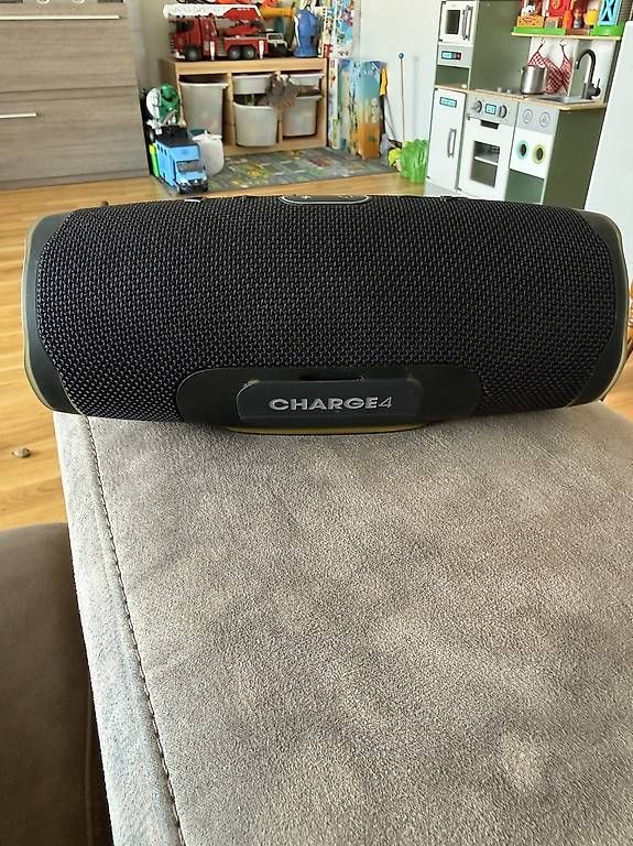 Lautsprecher:  JBL Charge 4  Cassa Bluetooth Portatile (Nera) – Gebraucht aus Pazzallo von FbSmnr 1