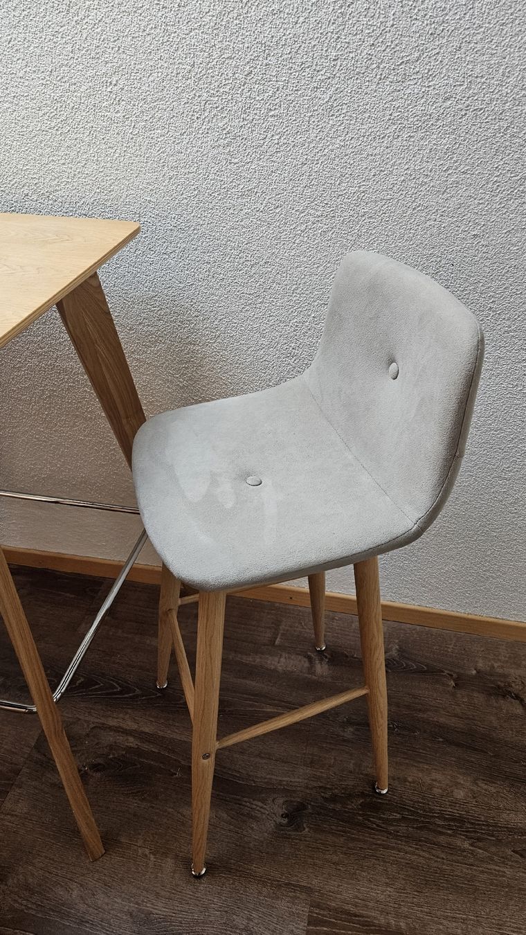 Set di tavolo e panche: Hochtisch + 2 Hochstühle – Nuovo (secondo la descrizione) da Busswil TG venduto da Elisabeth2004 1