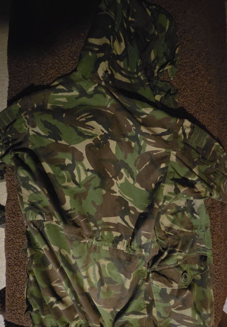 Cappotti: UK parka smoke  – Usato da Les Mosses venduto da EKKEN 1