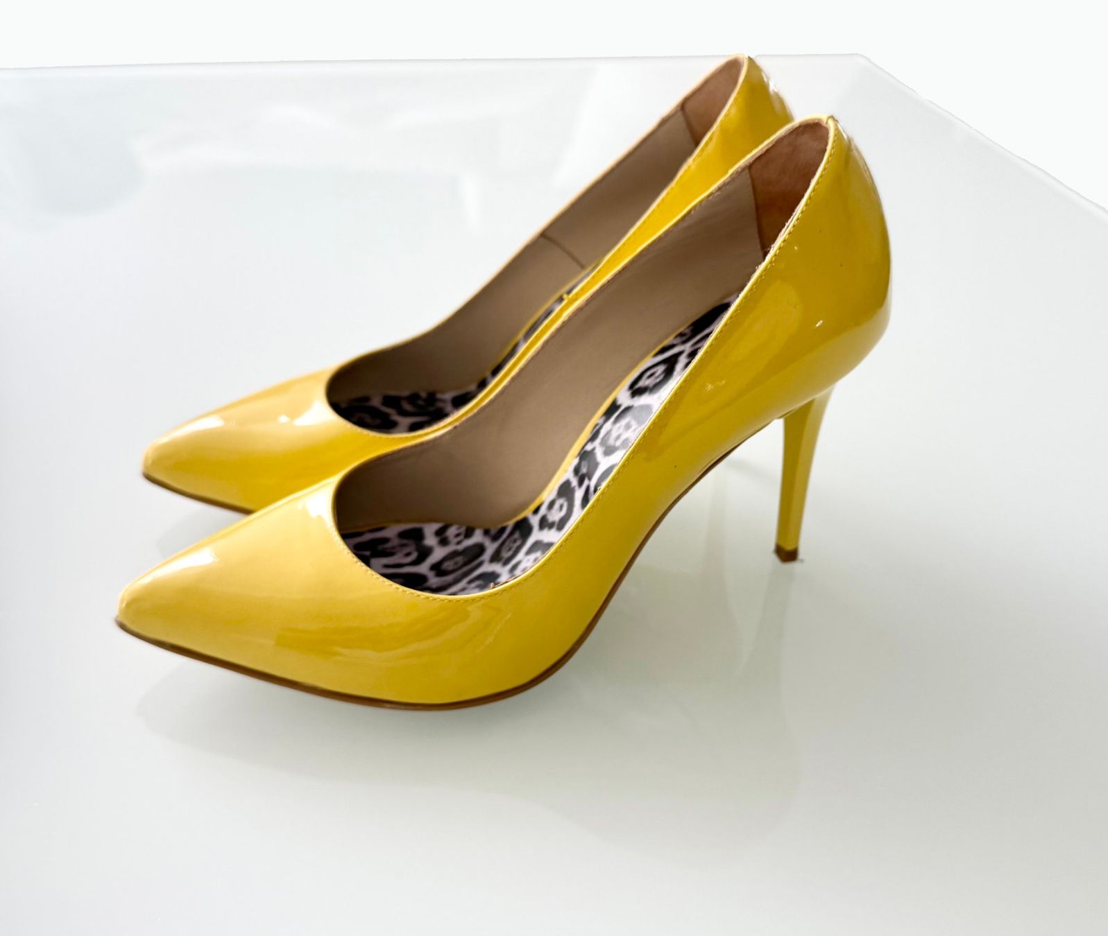 Roberto Cavalli Damenschuhe: Roberto Cavalli Pumps Gr. 37 - Orignalverpackt – Gebraucht aus Mörschwil von Nrohner