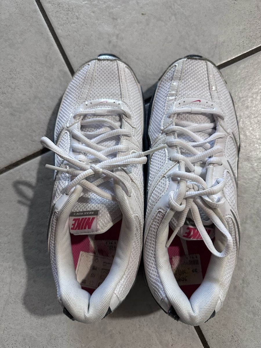 Nike Scarpe da donna: Nike Sneakers in der Grösse 39  – Nuovo (secondo la descrizione) da Jona venduto da Lulu3105 2