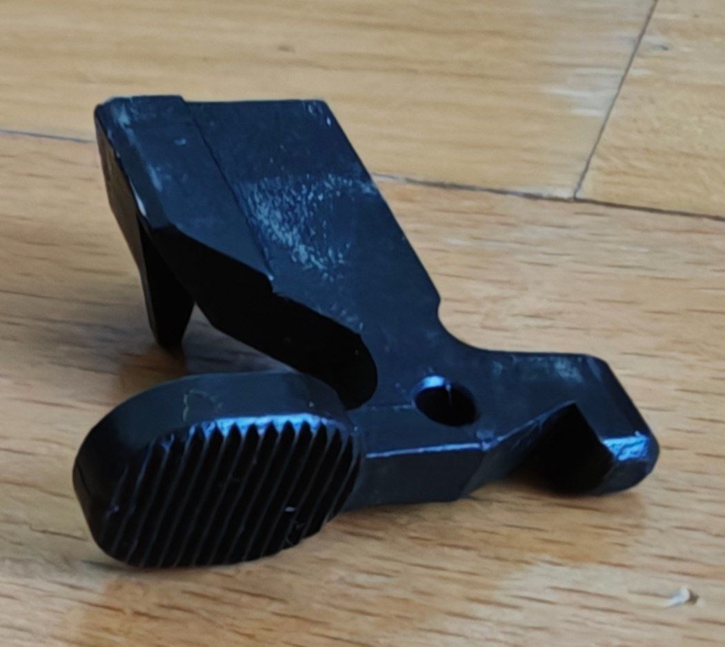 Tutti gli attrezzi: Verschlussfanghebel AR15 / M16 - Bolt Catch - Original! – Usato da Rüti ZH venduto da Sarah0406