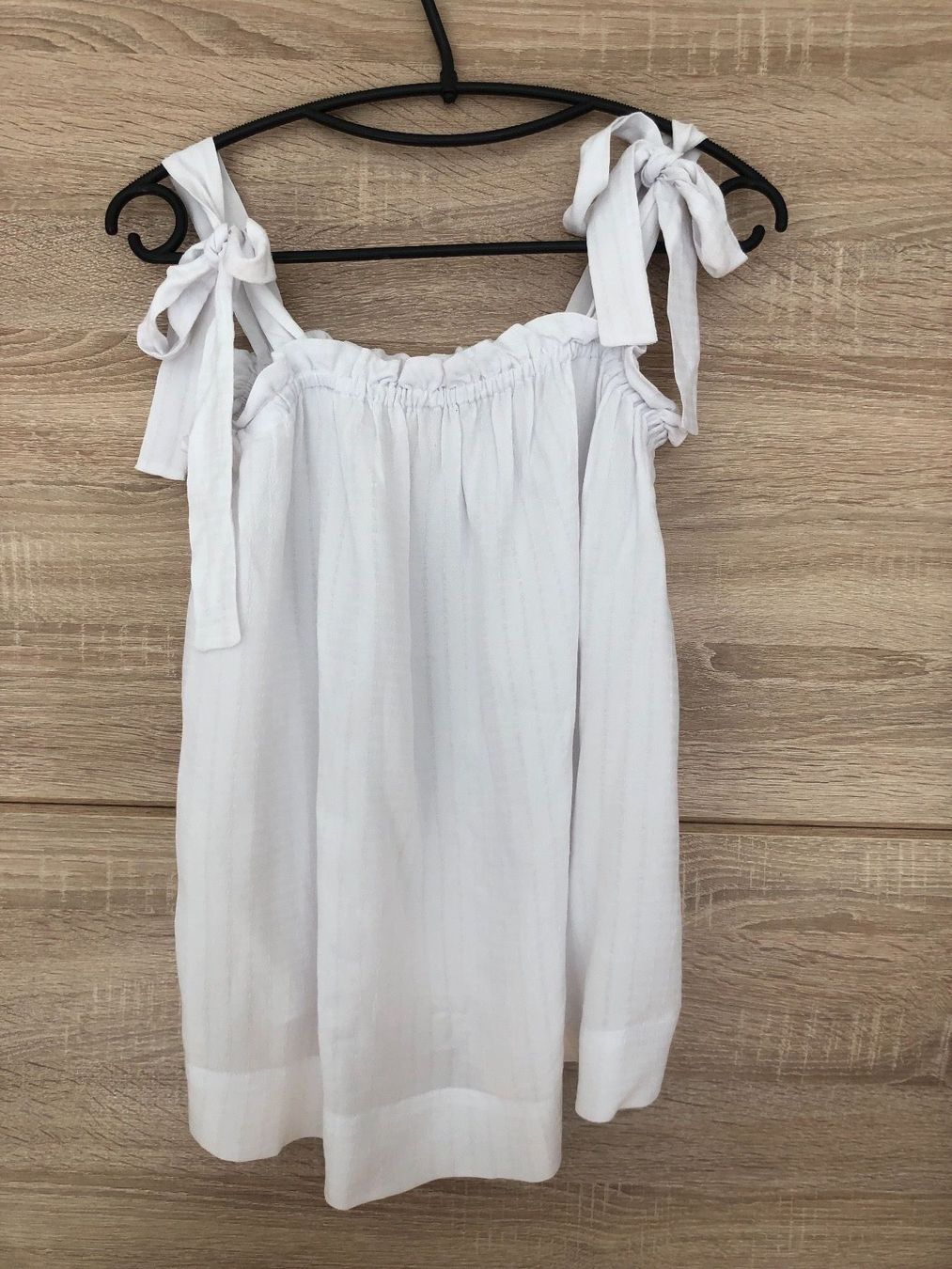 H&M Tops: Top à bretelles – D'occasion à Lausanne par naranjo 1