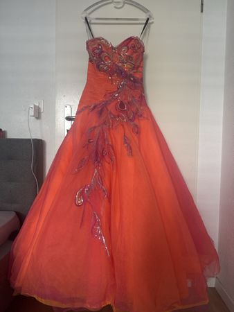 Elegantes Ballkleid / Abendkleid mit Pailletten, Gr. 34/36