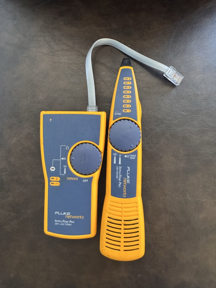 Fluke Mesurer: Fluke Networks IntelliTone Pro 200 – Kabeltester  – Neuf (Voir description) à Zürich par tgy_wlb8