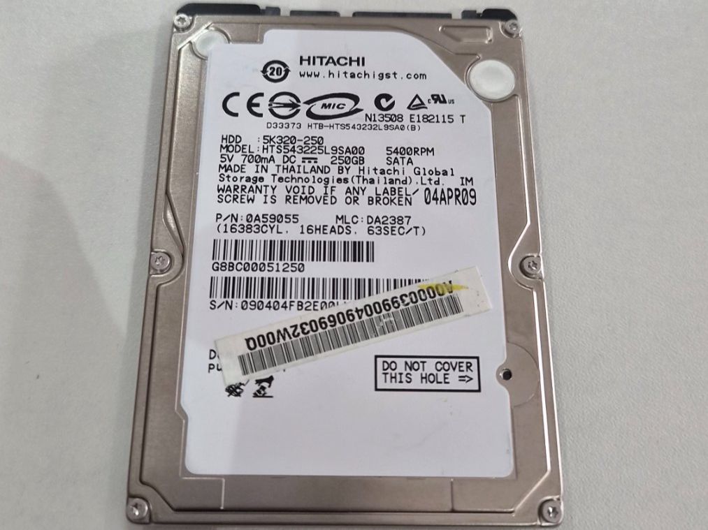Hitachi Dischi rigidi: Disque Hitachi 2.5 250Go – Usato da Chatel-St-Denis venduto da Teck7