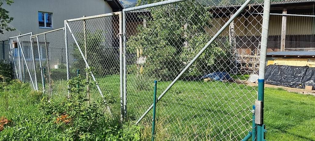 Cages, transport & sécurité: Gehege – D'occasion à Reichenbach par HPSieber